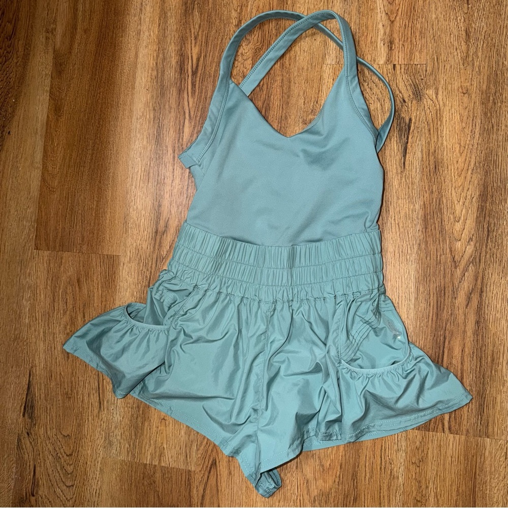 Free People Movement shortsie in sport green